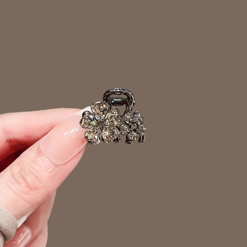 Hi Tech Accessories - Exquisite Rhinestone Flower Small Hair Clip
