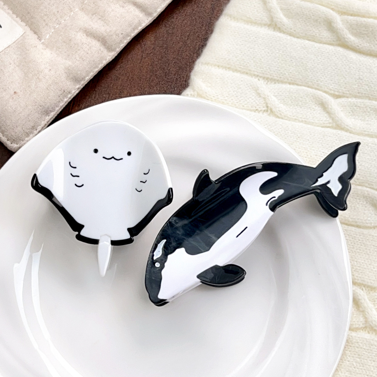 Hi Tech Accessories - New style oceanic creature whale hair