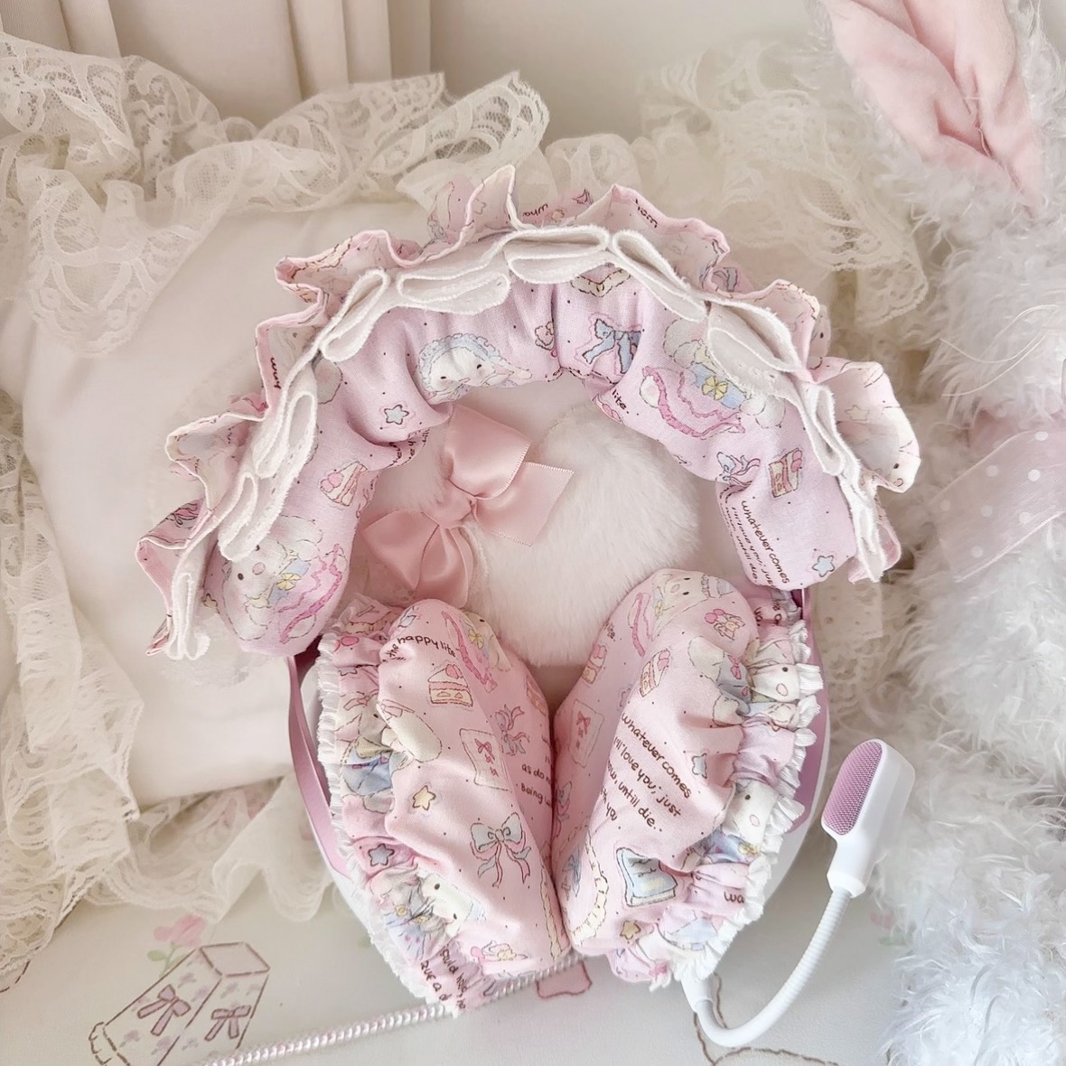 Ruffled Edge Lace Head Mounted - огляд і ціна Tech Desktop Accessories