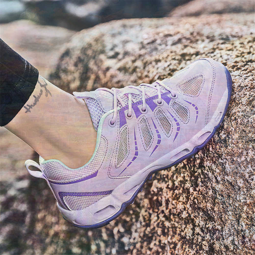 Sumer Round Tip Silver Sneaker - огляд і ціна Tech Accessories Store