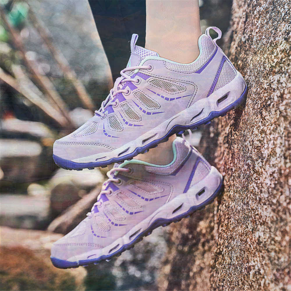 Sumer Round Tip Silver Sneaker - огляд і ціна Tech Accessories Store