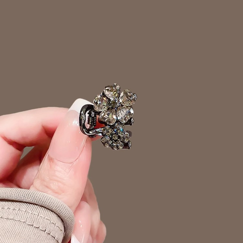 Exquisite Rhinestone Flower Sm - огляд і ціна Hi Tech Accessories
