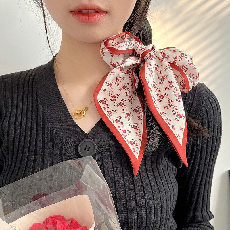 Women Fashion Red Floral Scarf - огляд і ціна Useful Tech Accessories