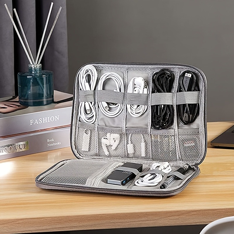A Multi-Pocket Electronic Acce - огляд і ціна Tech Accessories Travel Bag